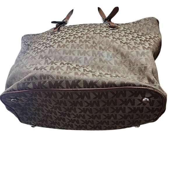 Michael Kors Tan & Brown Signature MK Tote Bag - Picture 4 of 15